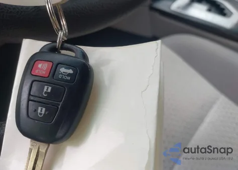 2014 Toyota Camry Le z USA, uszkodzony, nr VIN 4T1BF1FK4EU869377